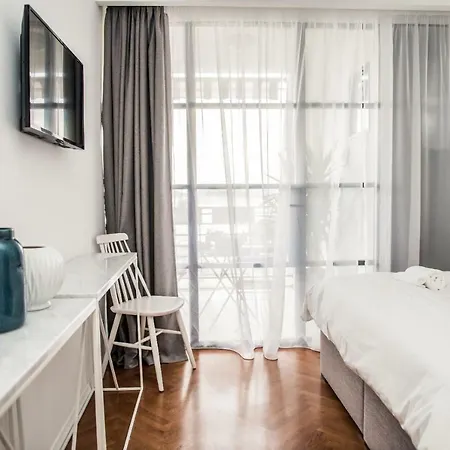 Retro Living سبليت